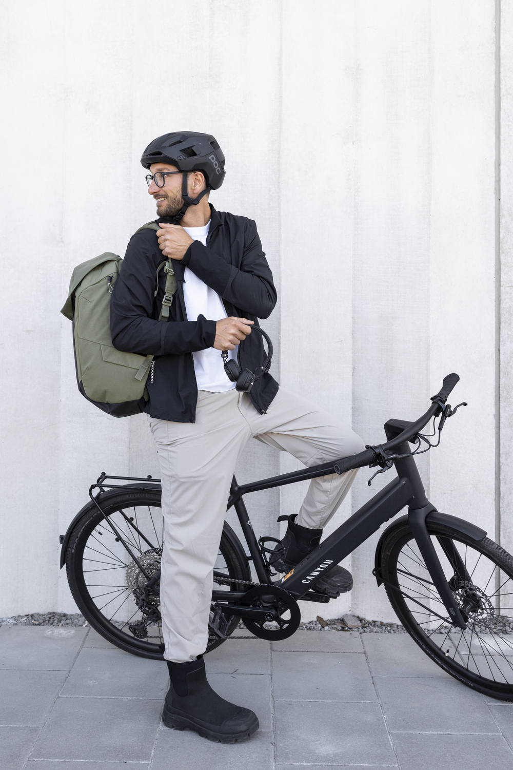 Small-Thule_Paramount_bike_commute_backpack_28L_LS_Malmo_240514_9184